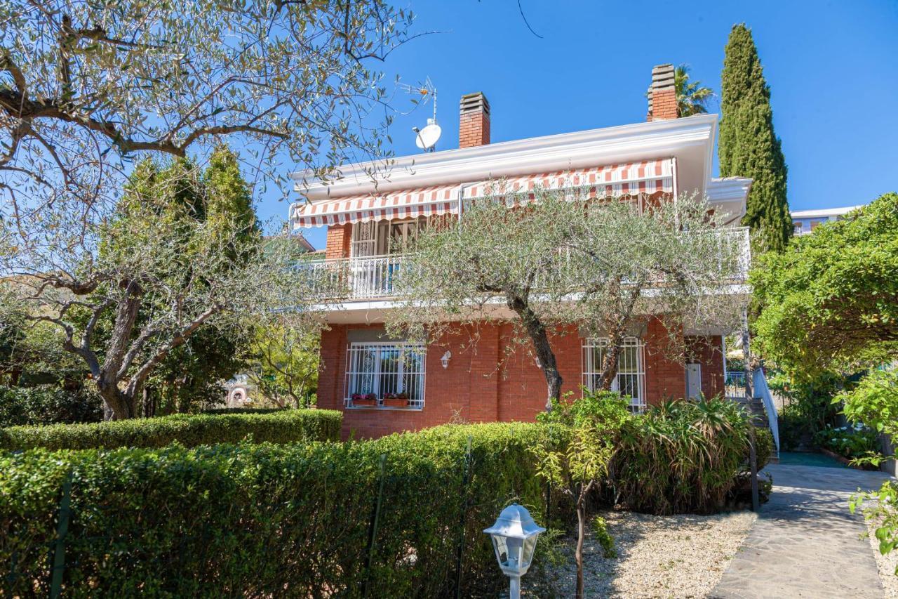 Villa La Rodina Diano Marina Dış mekan fotoğraf