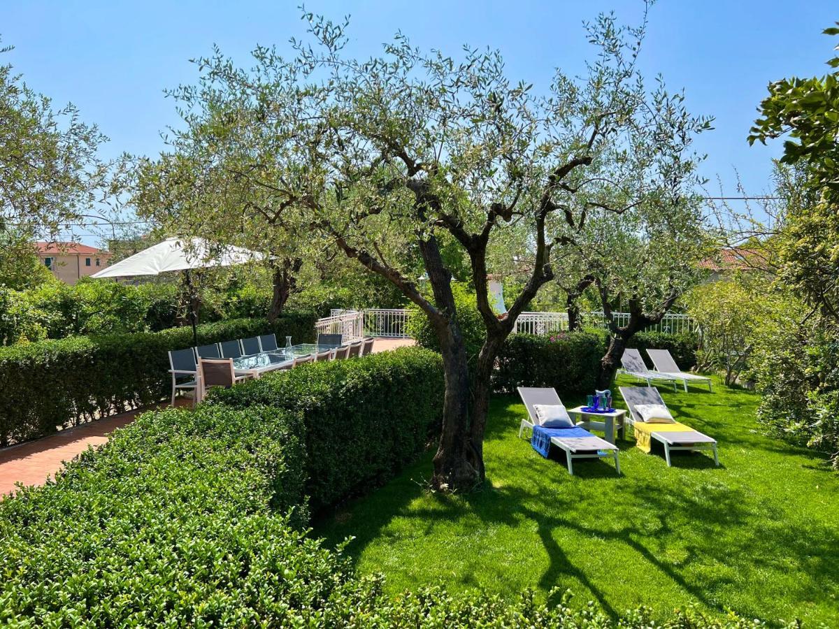 Villa La Rodina Diano Marina Dış mekan fotoğraf